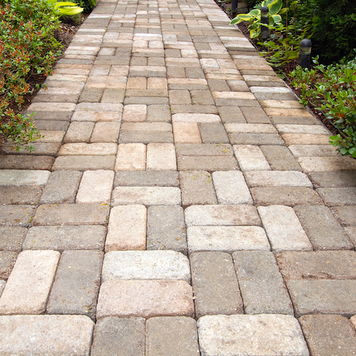 paver walkway with sealer